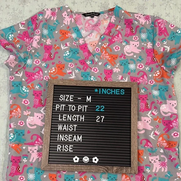 Cat Scrub Top - Picture 2 of 6